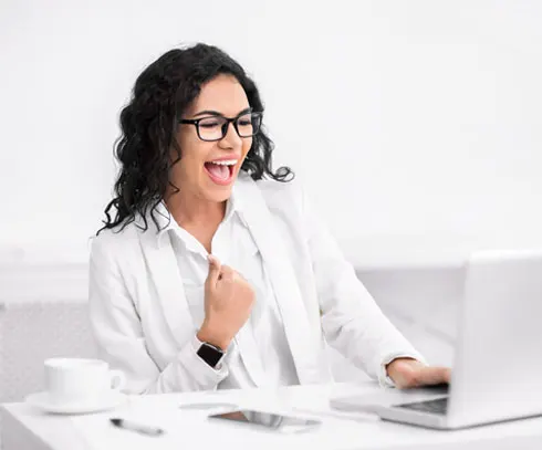 Happy woman, tips and tricks to find cheap electricity plans, EnerWisely